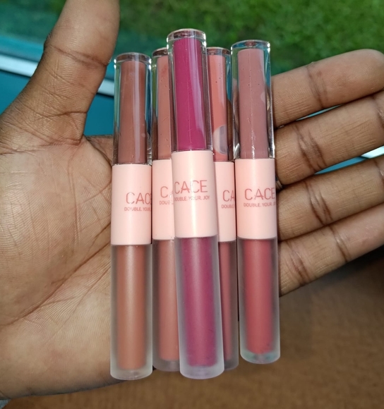 Lip glosses - Picture 6 of 6